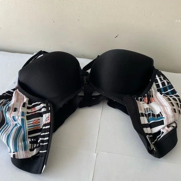 Victoria's Secret Sport Knockout Front Zip Double Enclosure Bra 34D - Picture 5 of 7